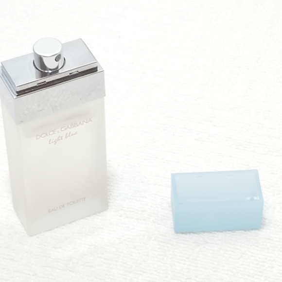 Light Blue by Dolce & Gabbana Perfume for Women 0.84 fl oz Spray Made in France - Picture 4 of 6
